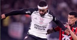 Depay precisa deixar o elenco do Corinthians às pressas e vira dor de cabeça para Dorival