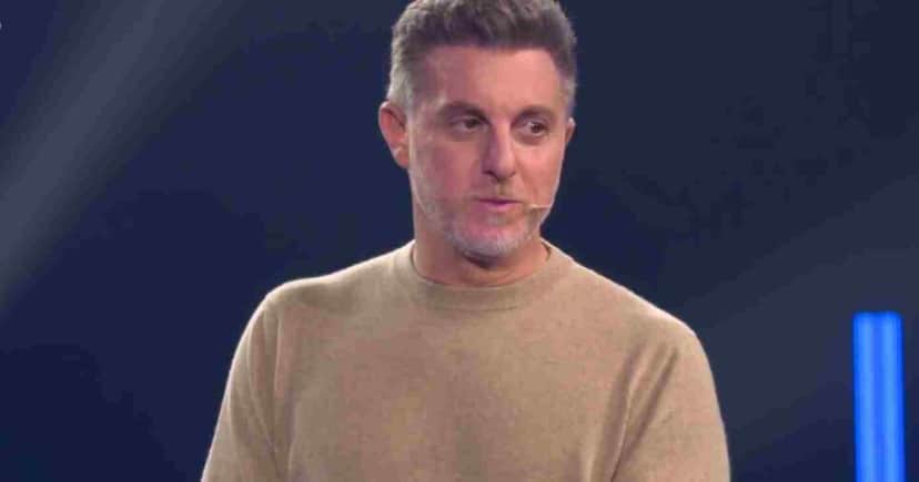 Luciano Huck no Domingão (Foto: Reprodução / Globo) Luciano Huck no Domingão (Foto: Reprodução / Globo)
