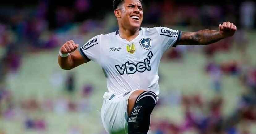 Matheus Martins - Botafogo (Foto: Reprodução - Instagram) Matheus Martins - Botafogo (Foto: Reprodução - Instagram)