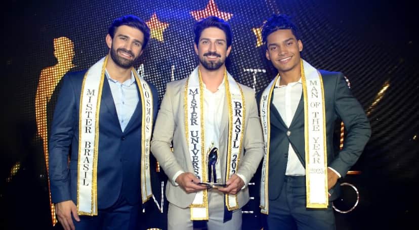 Matheus Orlando (segundo colocado), João Leone (vencedor) e Vinicius Cruz (terceiro colocado). Foto: @jdomingos01 Matheus Orlando (segundo colocado), João Leone (vencedor) e Vinicius Cruz (terceiro colocado). Foto: @jdomingos01