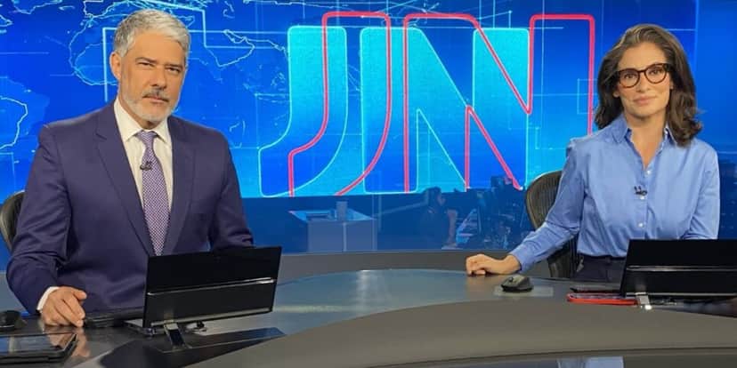 Jornal Nacional pode ter uma dança das cadeiras (Reprodução: Globoplay) Jornal Nacional pode ter uma dança das cadeiras (Reprodução: Globoplay)