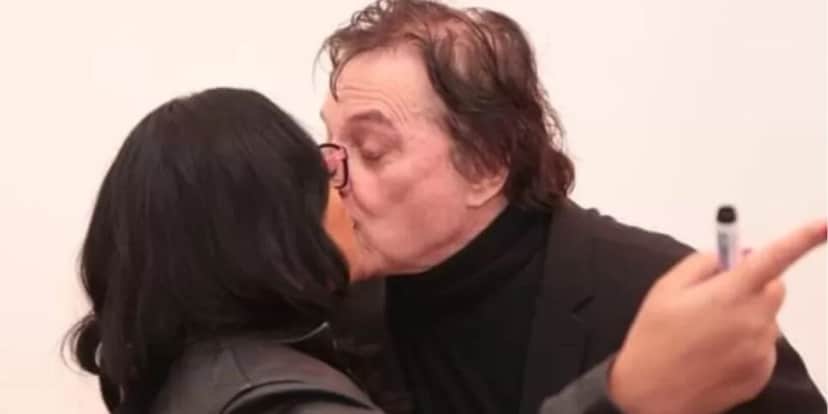 Fábio Jr dando um beijo em Andrea Freire (Reprodução: Divulgação) Fábio Jr dando um beijo em Andrea Freire (Reprodução: Divulgação)