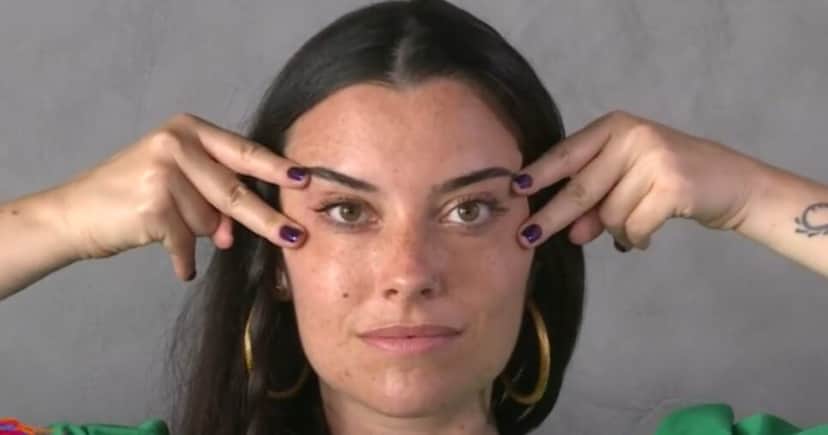 Posição dos dedos para técnico - Foto: YouTube Posição dos dedos para técnico - Foto: YouTube