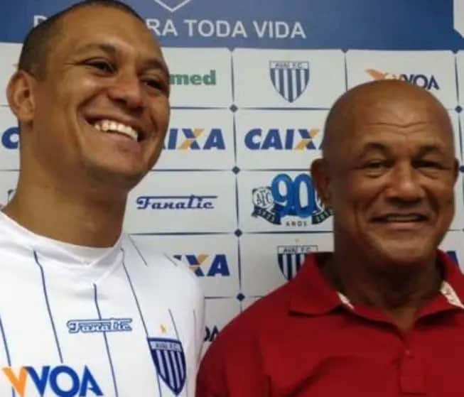 Eduardo Costa com seu pai Norberto Costa, o Catarina – Foto: Reprodução/ Internet Eduardo Costa com seu pai Norberto Costa, o Catarina – Foto: Reprodução/ Internet
