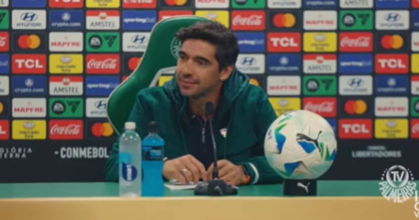 Abel Ferreira em entrevista no Palmeiras (Foto: Palmeiras TV) Abel Ferreira em entrevista no Palmeiras (Foto: Palmeiras TV)