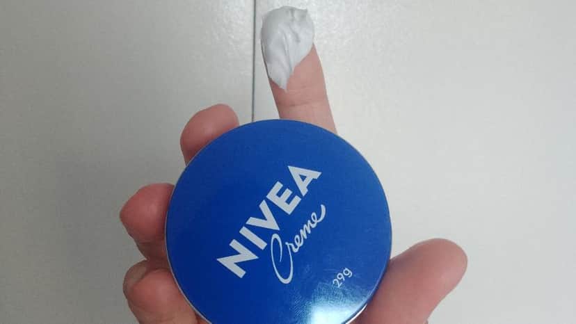 Creme Hidratante Nivea Lata - Foto: Internet Creme Hidratante Nivea Lata - Foto: Internet