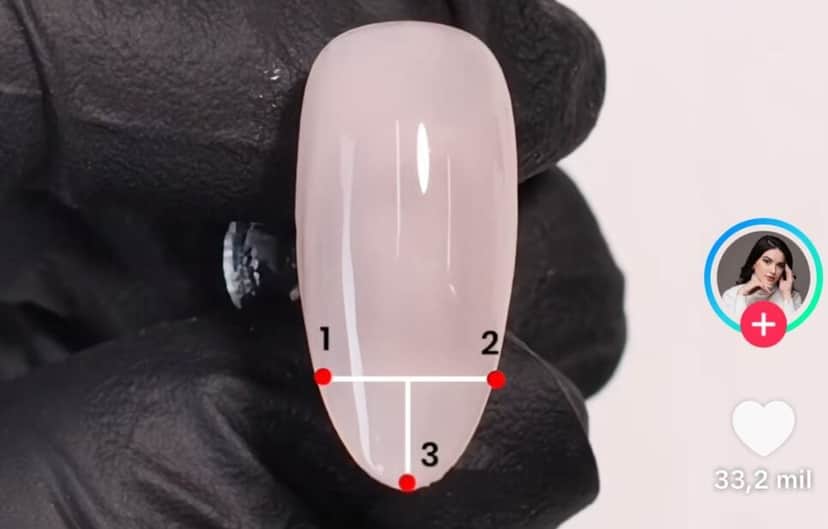 5 passos que deixam as unhas com cara de salão sem gastar - Foto TikTok 5 passos que deixam as unhas com cara de salão sem gastar - Foto TikTok