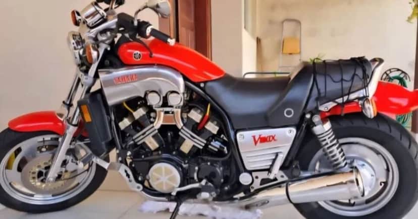 Yamaha V-Max 1200 (Foto Reprodução/OLX) Yamaha V-Max 1200 (Foto Reprodução/OLX)