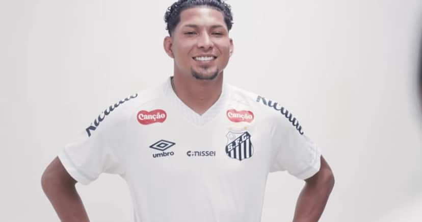 Rony agora é do Santos (Foto: Reprodução/ Santos TV - YouTube) Rony agora é do Santos (Foto: Reprodução/ Santos TV - YouTube)