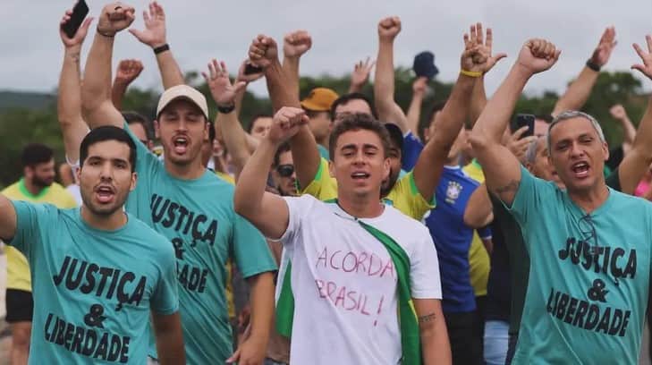 Nikolas e apoiadores (Foto: Reprodução / Instagram) Nikolas e apoiadores (Foto: Reprodução / Instagram)