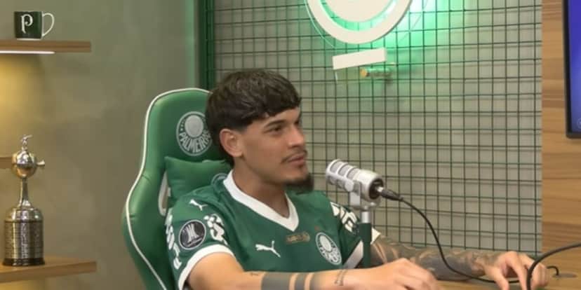 Gustavo Gómez estreou na temporada contra o Santos (Reprodução: Youtube) Gustavo Gómez estreou na temporada contra o Santos (Reprodução: Youtube)