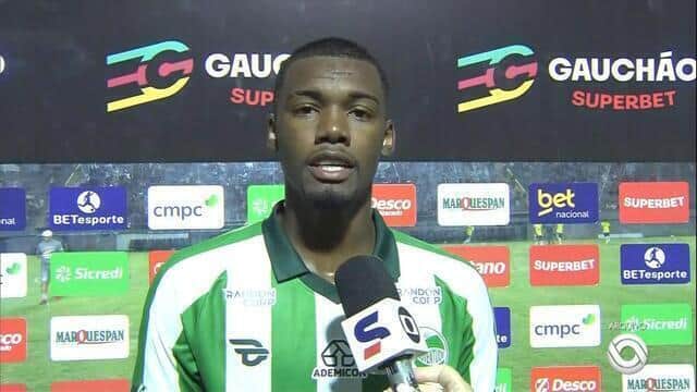 Abner não vai mais jogar pelo Juventude (Foto: Reprodução/ Internet) Abner não vai mais jogar pelo Juventude (Foto: Reprodução/ Internet)