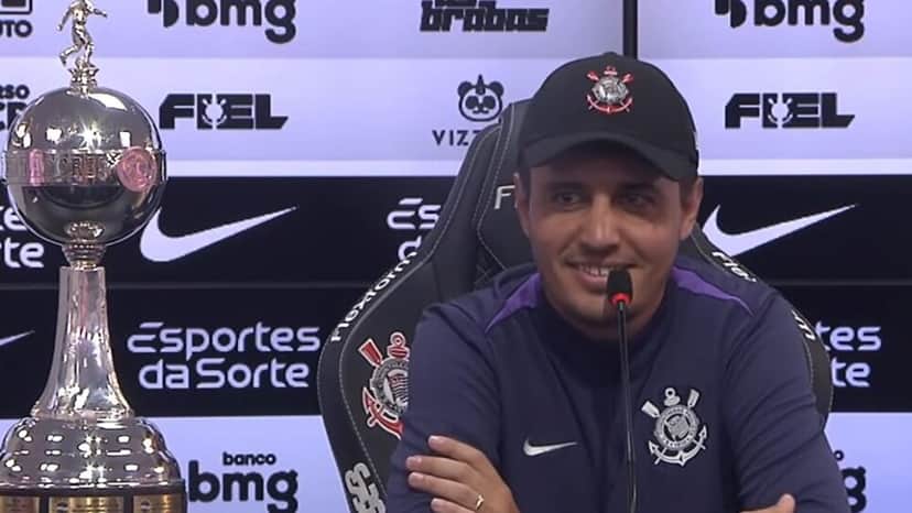 Lucas Piccinato saiu do Corinthians (Foto: Reprodução/ Internet) Lucas Piccinato saiu do Corinthians (Foto: Reprodução/ Internet)