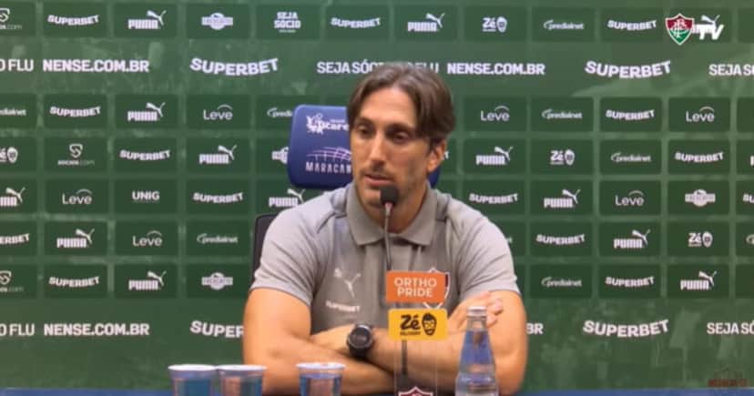 Zubeldía confirma quando vai escalar zagueiro no Fluminense (Foto: Fluminense TV) Zubeldía confirma quando vai escalar zagueiro no Fluminense (Foto: Fluminense TV)