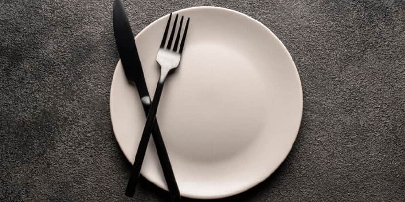 Regras para quem não cumpre 1h de almoço (Reprodução: Canva) Regras para quem não cumpre 1h de almoço (Reprodução: Canva)