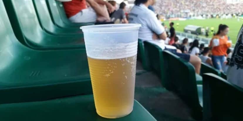 Cerveja com álcool proibida a venda nos estádios do Rio Grande do Sul (Reprodução: Divulgação) Cerveja com álcool proibida a venda nos estádios do Rio Grande do Sul (Reprodução: Divulgação)