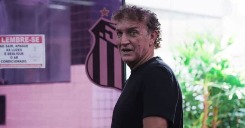 Cuca, treinador do Santos (Foto: Reprodução/YouTube) Cuca, treinador do Santos (Foto: Reprodução/YouTube)
