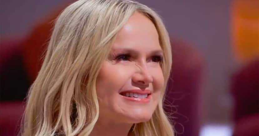Eliana se emociona na estreia de seu programa na Globo (Foto: Reprodução/ Internet)