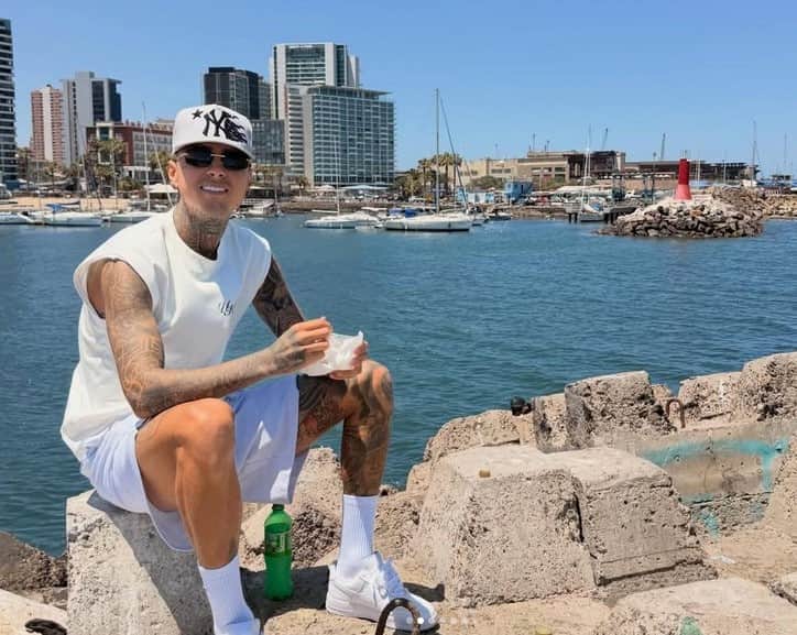 Jogador do Flamengo quebra silêncio sobre ser gay (Foto: Reprodução / Instagram) Jogador do Flamengo quebra silêncio sobre ser gay (Foto: Reprodução / Instagram)