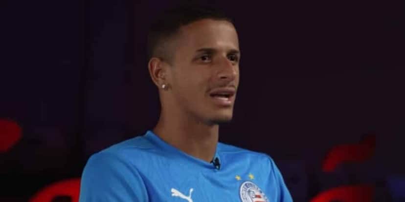 Luciano Juba no radar de Palmeiras e Flamengo (Reprodução: Youtube) Luciano Juba no radar de Palmeiras e Flamengo (Reprodução: Youtube)