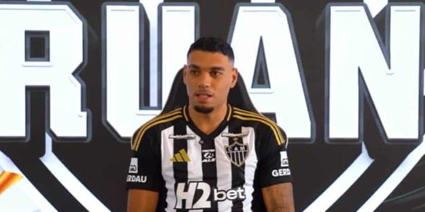 Ruan Tressoldi suspenso no Atlético-MG (Reprodução: Youtube) Ruan Tressoldi suspenso no Atlético-MG (Reprodução: Youtube)