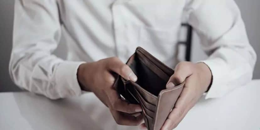 Salário 3 meses atrasado permite rescisão indireta (Reprodução: Divulgação) Salário 3 meses atrasado permite rescisão indireta (Reprodução: Divulgação)