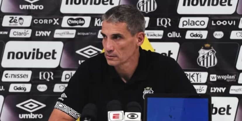 Vojvoda pode estar de saída do Santos ainda hoje (Reprodução: Youtube) Vojvoda pode estar de saída do Santos ainda hoje (Reprodução: Youtube)