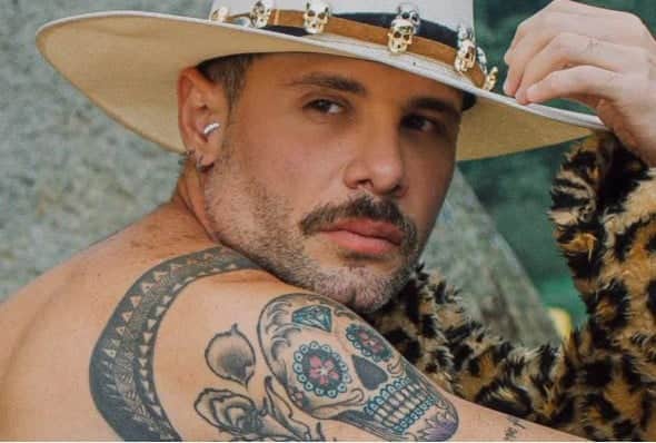 Ex-Fazenda Alex Galette expõe quanto Choquei cobrou para promovê-lo (Foto: Reprodução / Instagram) Ex-Fazenda Alex Galette expõe quanto Choquei cobrou para promovê-lo (Foto: Reprodução / Instagram)