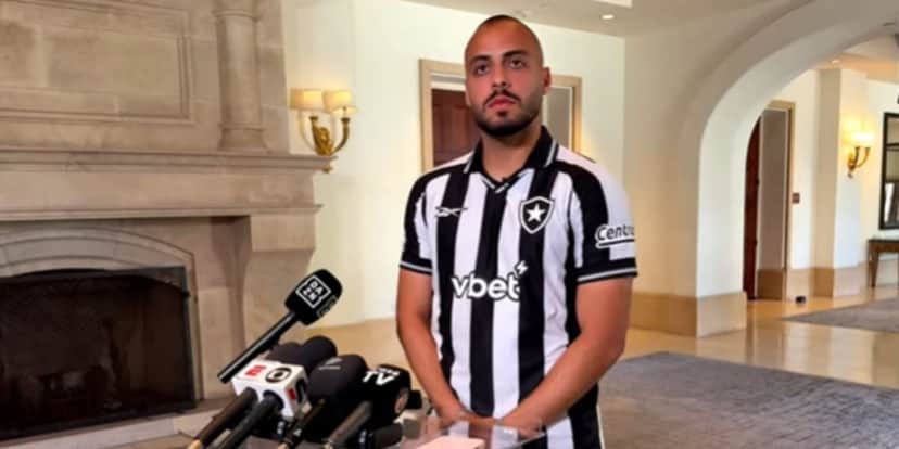 Arthur Cabral está recuperando o futebol no Botafogo (Reprodução: Youtube) Arthur Cabral está recuperando o futebol no Botafogo (Reprodução: Youtube)