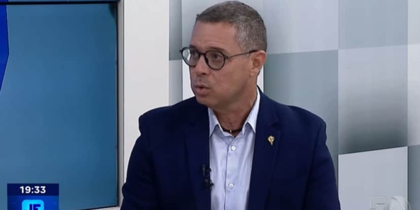 Fábio Mitidieri comemorou o aumento salarial em Sergipe (Reprodução: TV Atalaia / Youtube)