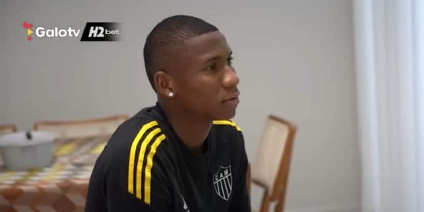 Patrick está de volta e pode reforçar o meio-campo do Atlético-MG (Reprodução: Youtube) Patrick está de volta e pode reforçar o meio-campo do Atlético-MG (Reprodução: Youtube)