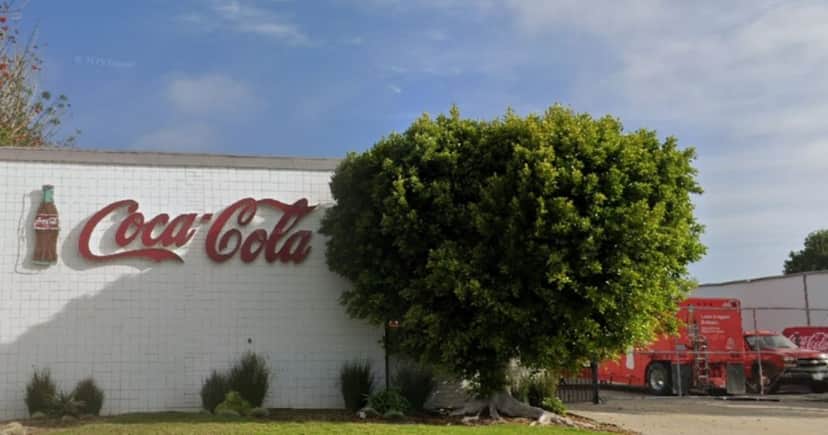 Fábrica da Coca-Cola em Ventura, Califórnia (Foto Reprodução/Google Maps) Fábrica da Coca-Cola em Ventura, Califórnia (Foto Reprodução/Google Maps)