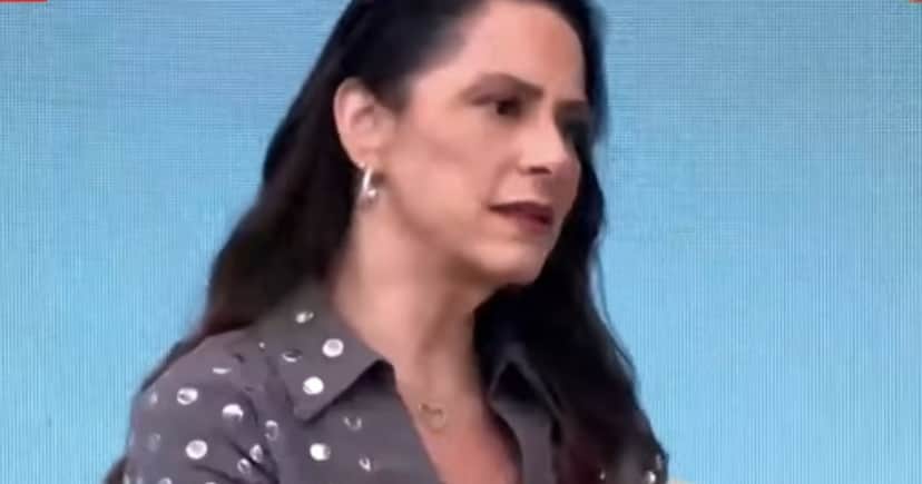 Silvia Abravanel (Foto: Reprodução / YouTube) Silvia Abravanel (Foto: Reprodução / YouTube)