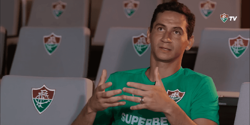 Ganso no clube carioca (Foto: Reprodução/ YouTube/ Fluminense TV)