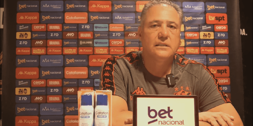 Márcio Baiano, técnico demitido (Foto: Reprodução/ YouTube/ TV Sport) Márcio Baiano, técnico demitido (Foto: Reprodução/ YouTube/ TV Sport)