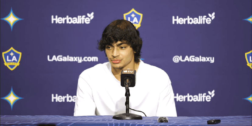 Matheus Nascimento indo para o Grêmio (Foto: Reprodução/ YouTube/ LA Galaxy) Matheus Nascimento indo para o Grêmio (Foto: Reprodução/ YouTube/ LA Galaxy)