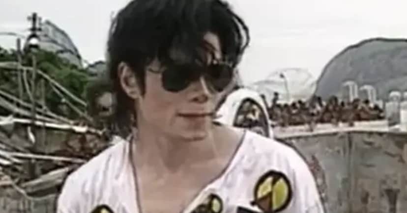 Lene Sensitiva revela que Michael Jackson estaria vivo (Foto: Reprodução / YouTube) Lene Sensitiva revela que Michael Jackson estaria vivo (Foto: Reprodução / YouTube)