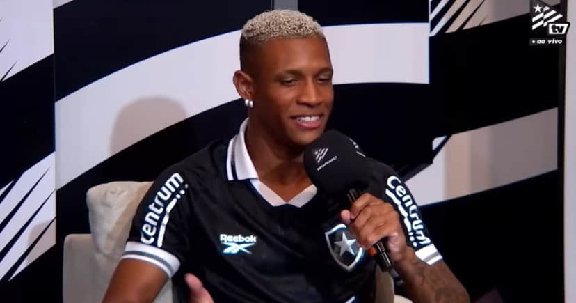 Danilo - (Foto: Botafogo TV) Danilo - (Foto: Botafogo TV)