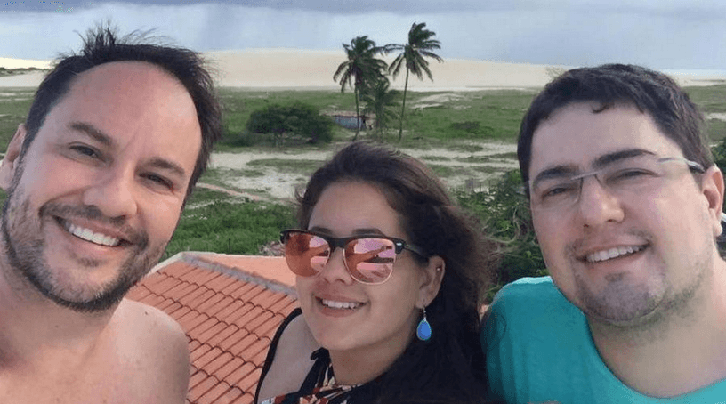 Karol Lannes com os pais (Foto: Reprodução / Instagram) Karol Lannes com os pais (Foto: Reprodução / Instagram)