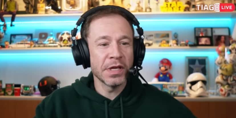 Tiago Leifert diz que queria reencarnar como Neymar (Reprodução: Youtube) Tiago Leifert diz que queria reencarnar como Neymar (Reprodução: Youtube)
