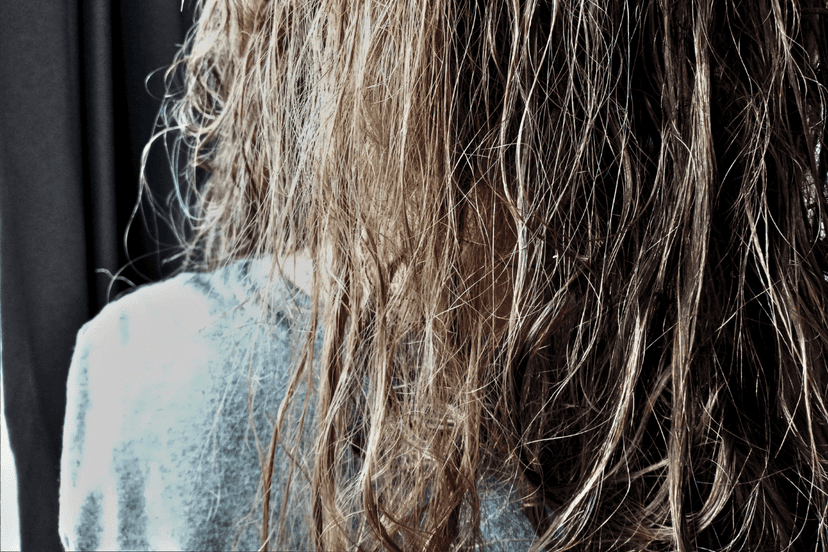 Corte químico no cabelo - Foto Internet Corte químico no cabelo - Foto Internet