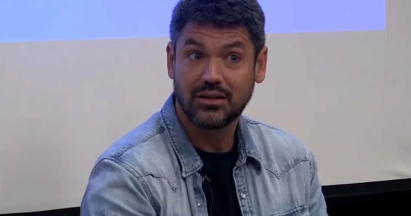 Marcelo Courrege, repórter esportivo da Globo (Foto: Reprodução / GloboPlay) Marcelo Courrege, repórter esportivo da Globo (Foto: Reprodução / GloboPlay)