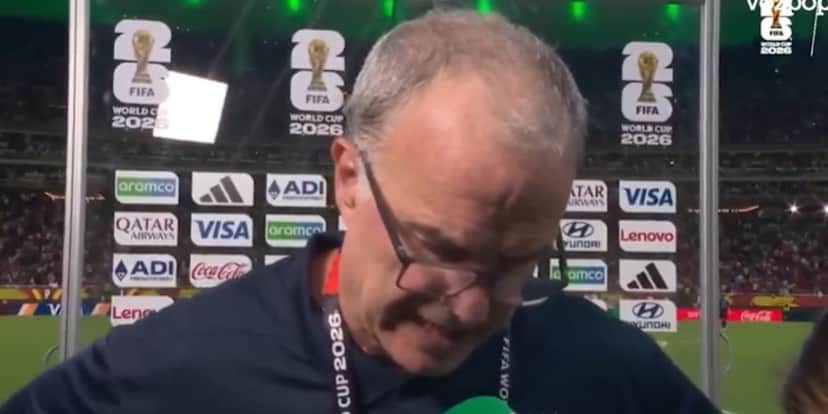 Marcelo Bielsa demitido do Uruguai (Reprodução: Youtube) Marcelo Bielsa demitido do Uruguai (Reprodução: Youtube)