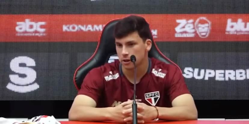 Gonzalo Tapia próximo de deixar o São Paulo (Reprodução: Youtube) Gonzalo Tapia próximo de deixar o São Paulo (Reprodução: Youtube)