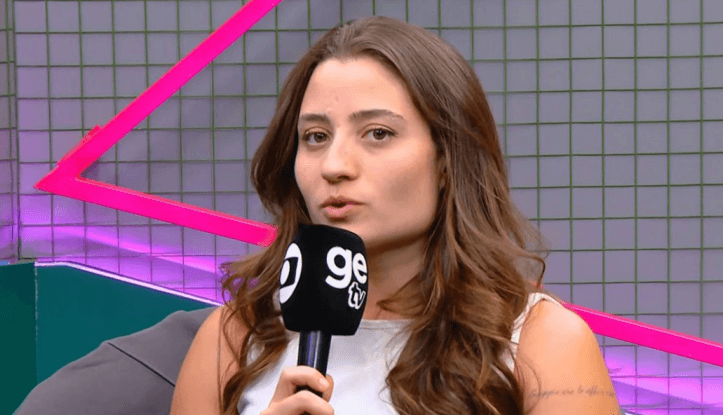 Luana Maluf, trabalha na GE TV, que pertence ao Grupo Globo (Foto: Reprodução / YouTube) Luana Maluf, trabalha na GE TV, que pertence ao Grupo Globo (Foto: Reprodução / YouTube)