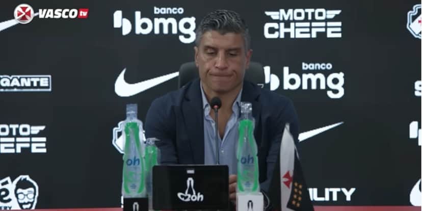 Pedro Emanuel estreou com derrota no Vasco (Reprodução: Youtube) Pedro Emanuel estreou com derrota no Vasco (Reprodução: Youtube)