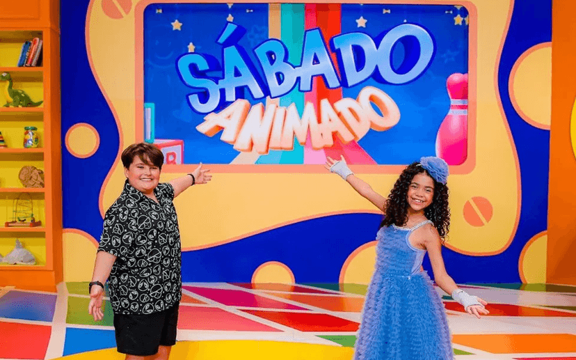 Theo Radicchi e Wallentina Bomfim no Sábado Animado (Foto: Reprodução / SBT) Theo Radicchi e Wallentina Bomfim no Sábado Animado (Foto: Reprodução / SBT)