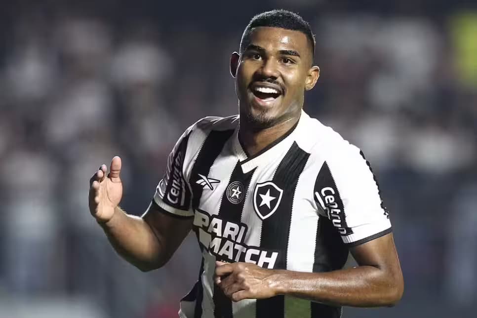 Cuiabano é jogador do Botafogo (Foto: Vitor Silva) Cuiabano é jogador do Botafogo (Foto: Vitor Silva)
