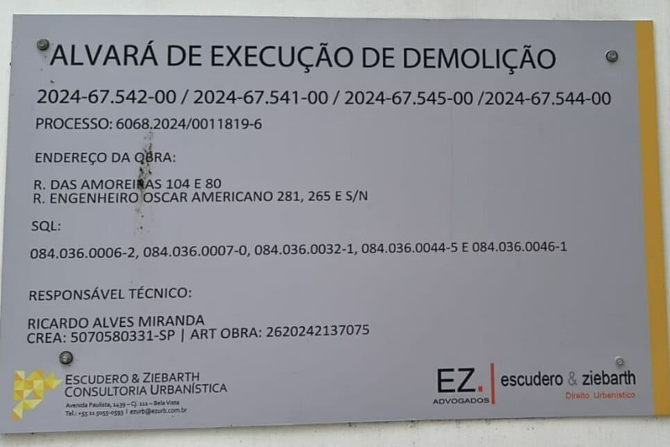 Alvará de demolição da mansão de Hebe (Foto: Reprodução) Alvará de demolição da mansão de Hebe (Foto: Reprodução)