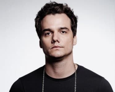 Record quer Wagner Moura em filme sobre a história de Edir Macedo